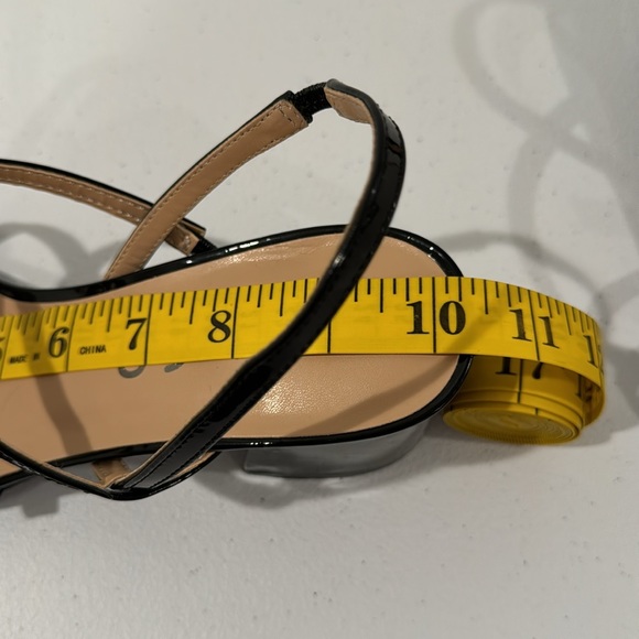 NWOT Unisa, Yestie 2 Sandal. Ladies 9.5 - Picture 10 of 10